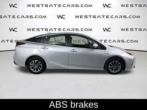 2022 Toyota Prius XLE