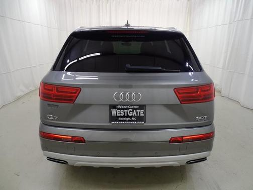 Photo 4 of 43 of 2017 Audi Q7 3.0T Premium Plus
