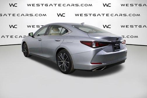 2022 Lexus ES 350 Base
