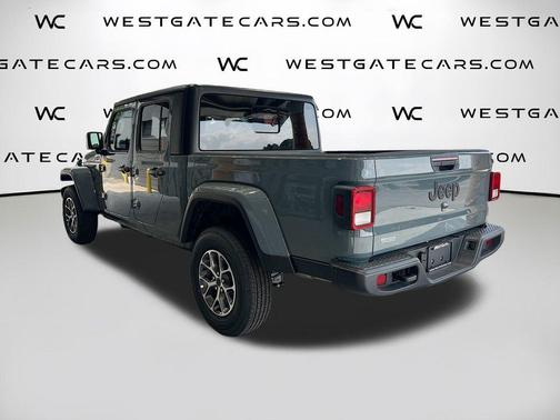 2025 Jeep Gladiator Sport