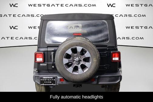Black Clearcoat 2018 Jeep Wrangler Unlimited Sahara