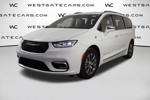 2024 Chrysler Pacifica Hybrid Pinnacle