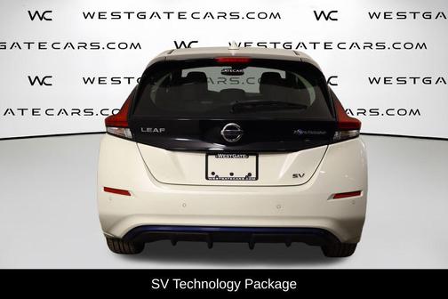 Pearl White 2021 Nissan Leaf SV 40 kWh
