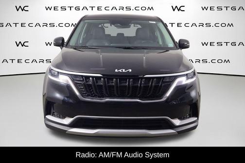 Aurora Black Pearl 2023 Kia Carnival LX