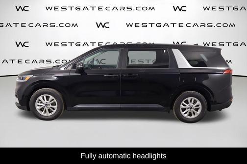 Aurora Black Pearl 2023 Kia Carnival LX
