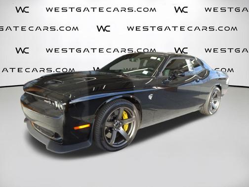 Pitch Black Clearcoat 2023 Dodge Challenger SRT Hellcat