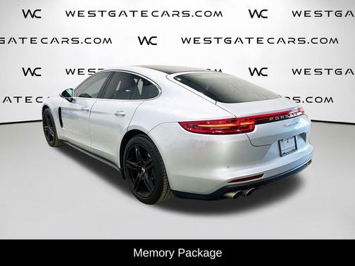 2017 Porsche Panamera 4S