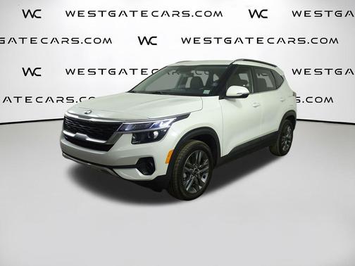 Snow White Pearl 2021 Kia Seltos S