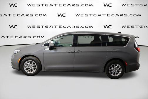 Ceramic Gray Clearcoat 2023 Chrysler Pacifica Touring L