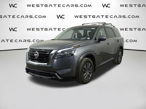 2024 Nissan Pathfinder SV