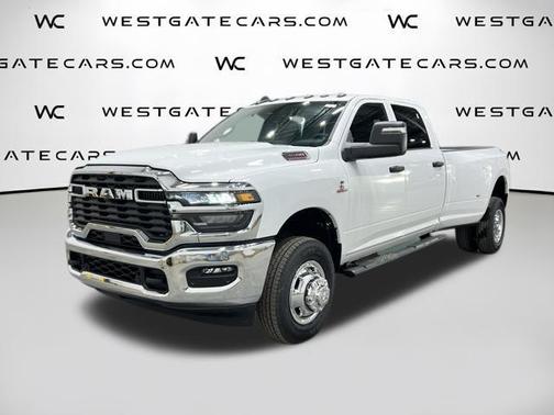 Bright White Clearcoat 2026 RAM 3500 Tradesman Crew Cab 4x4 8' Box