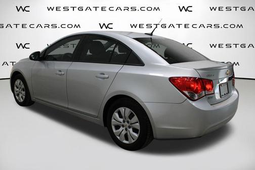 Silver Ice Metallic 2014 Chevrolet Cruze LS