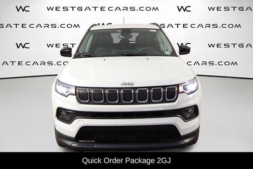 Bright White Clearcoat 2022 Jeep Compass Latitude