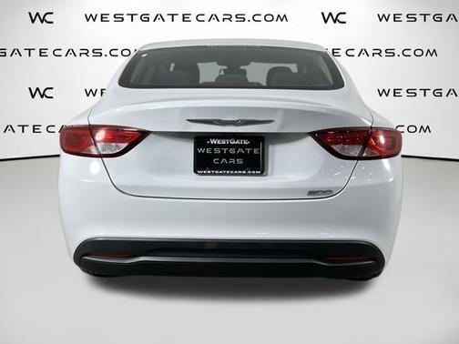 2016 Chrysler 200 LX