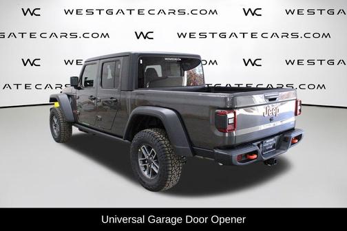 Granite Crystal Metallic Clearcoat 2026 Jeep Gladiator Mojave 4x4