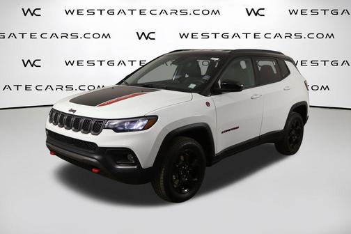 Bright White Clearcoat 2024 Jeep Compass Trailhawk