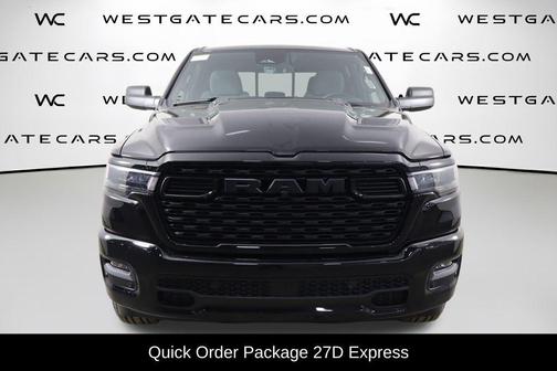 Diamond Black Crystal Pearlcoat 2026 RAM 1500 Express