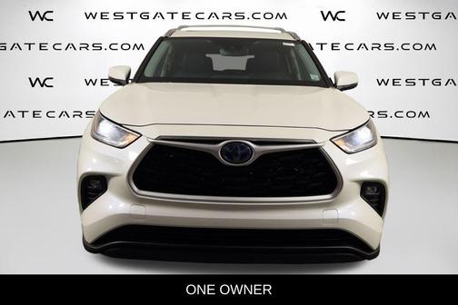 2021 Toyota Highlander Hybrid XLE