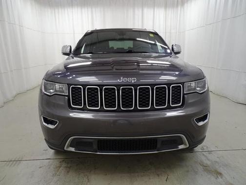 Photo 2 of 41 of 2018 Jeep Grand Cherokee Limited