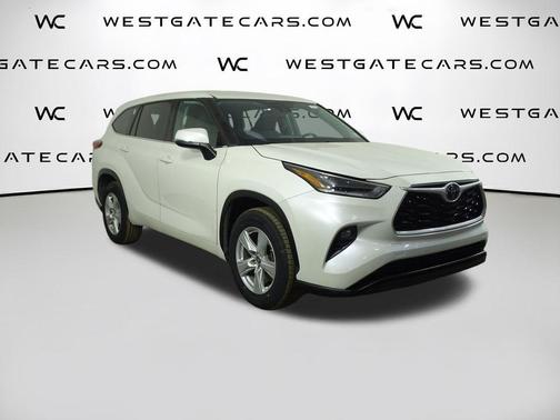 2021 Toyota Highlander LE