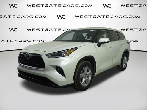 2021 Toyota Highlander LE