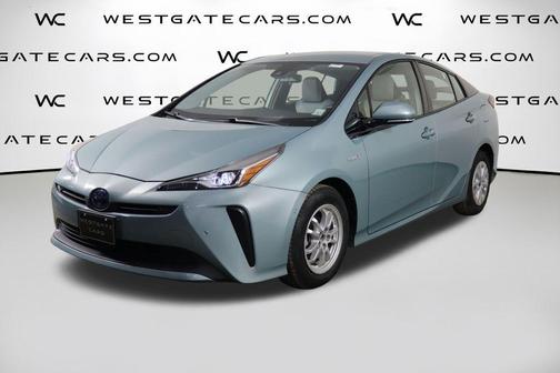 2019 Toyota Prius LE