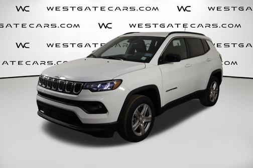 Bright White Clearcoat 2024 Jeep Compass Latitude