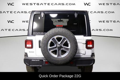 Bright White Clearcoat 2022 Jeep Wrangler Unlimited Sahara