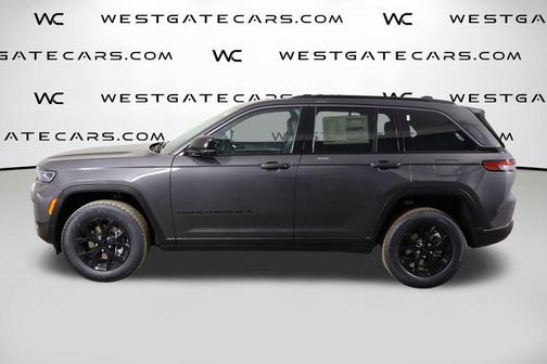 Baltic Gray Metallic Clearcoat 2026 Jeep Grand Cherokee Altitude