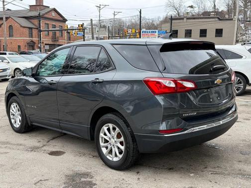 2018 Chevrolet Equinox LS