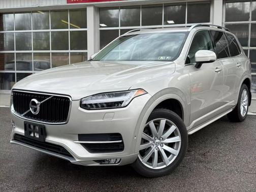 2018 Volvo XC90 T6 Momentum