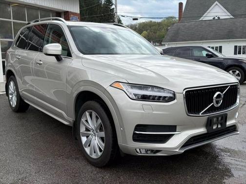 2018 Volvo XC90 T6 Momentum