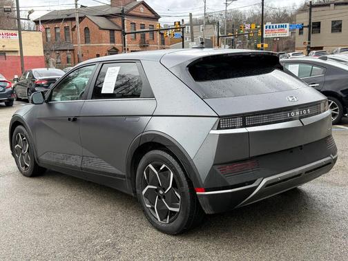 2022 Hyundai IONIQ 5 SEL