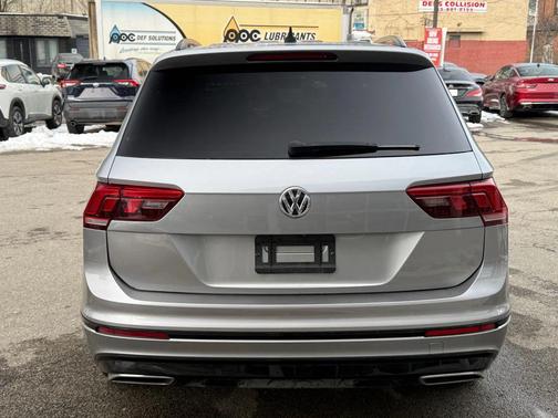 2021 Volkswagen Tiguan 2.0T SE R-Line Black 4MOTION