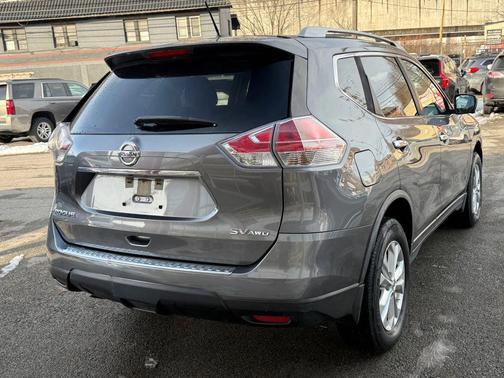 2016 Nissan Rogue SV