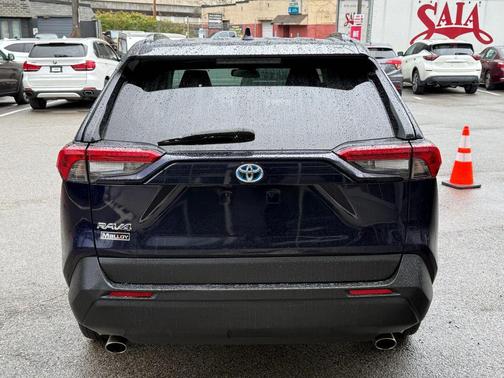 2023 Toyota RAV4 Hybrid XLE