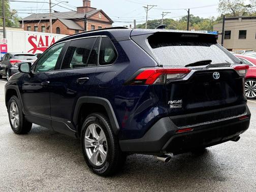 2023 Toyota RAV4 Hybrid XLE