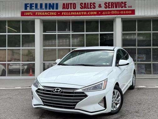 2019 Hyundai ELANTRA SE