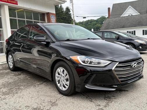 2018 Hyundai ELANTRA SE