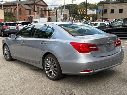 2016 Acura RLX Technology Package