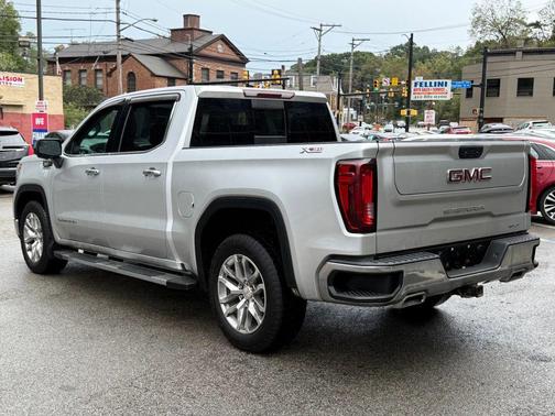 2021 GMC Sierra 1500 SLT