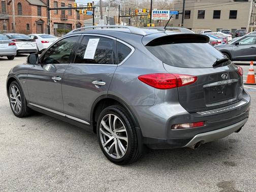 2016 INFINITI QX50 Base