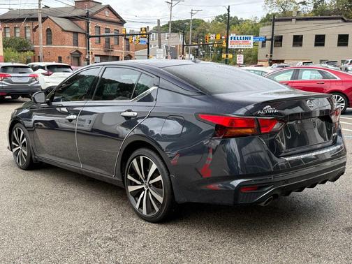 2019 Nissan Altima 2.5 Platinum