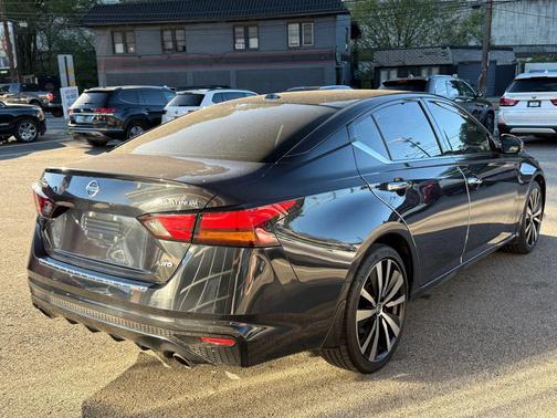 2019 Nissan Altima 2.5 Platinum