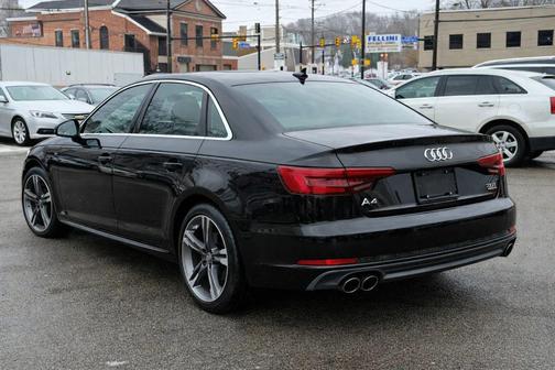 2017 Audi A4 2.0T Premium Plus