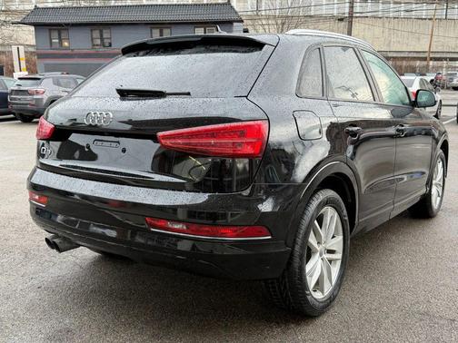 2017 Audi Q3 2.0T Premium