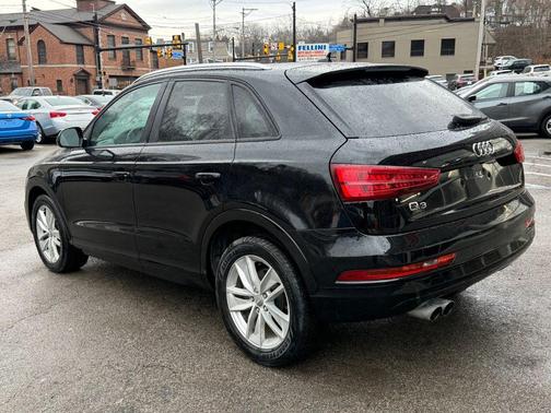 2017 Audi Q3 2.0T Premium