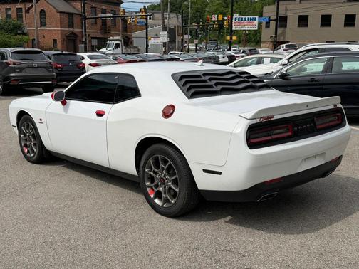 White Knuckle Clearcoat 2017 Dodge Challenger GT
