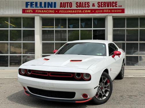 White Knuckle Clearcoat 2017 Dodge Challenger GT