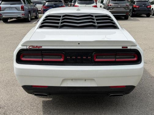 White Knuckle Clearcoat 2017 Dodge Challenger GT